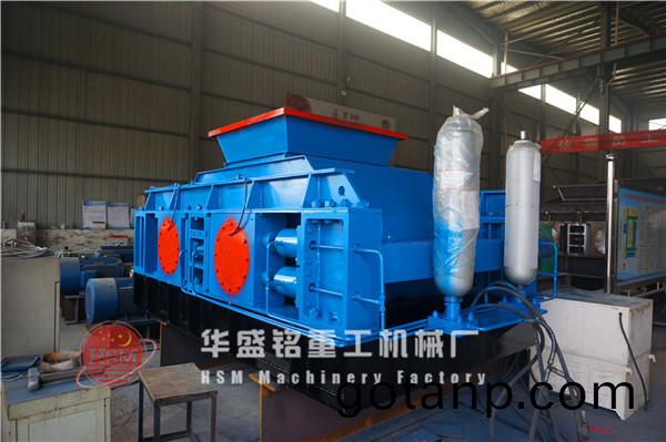 砂石廠對輥破碎機現場圖片