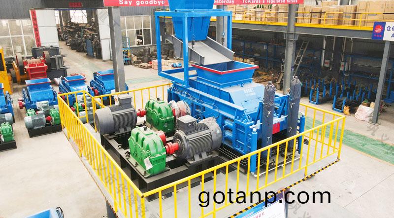 對輥製砂機